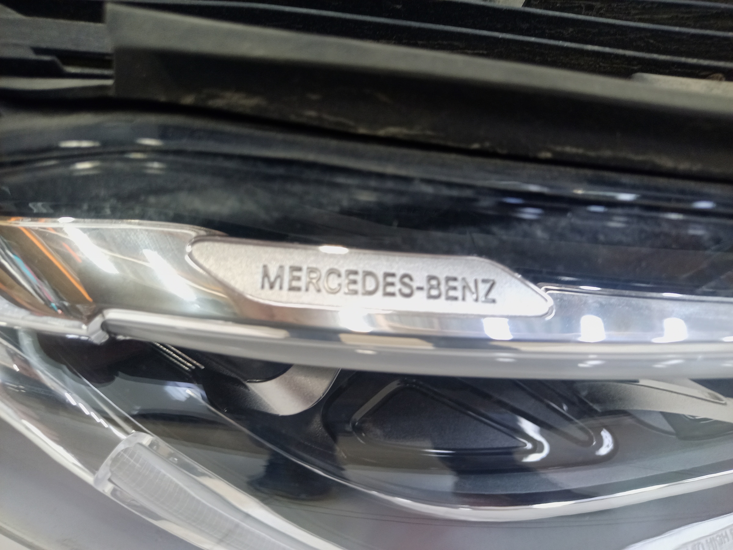 Фара передняя правая Mercedes Benz GLC-klasse X253 Restail LED