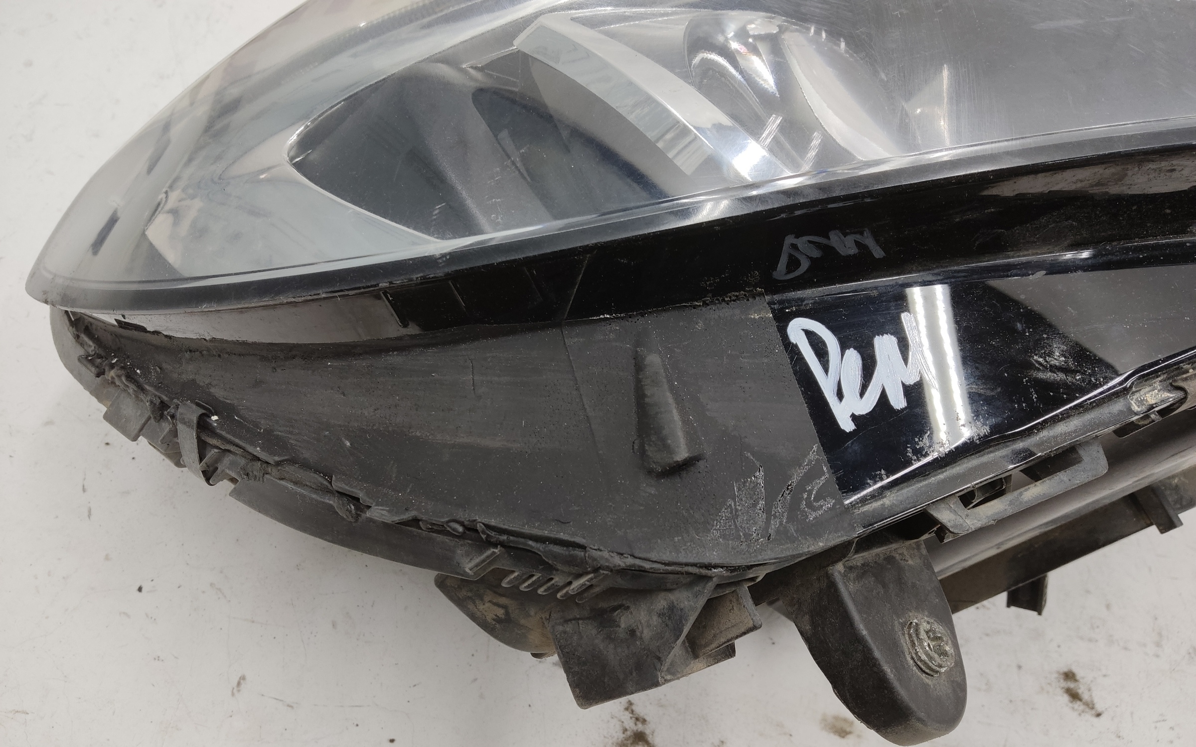 Фара передняя правая Mercedes Benz C-klasse W205 LED