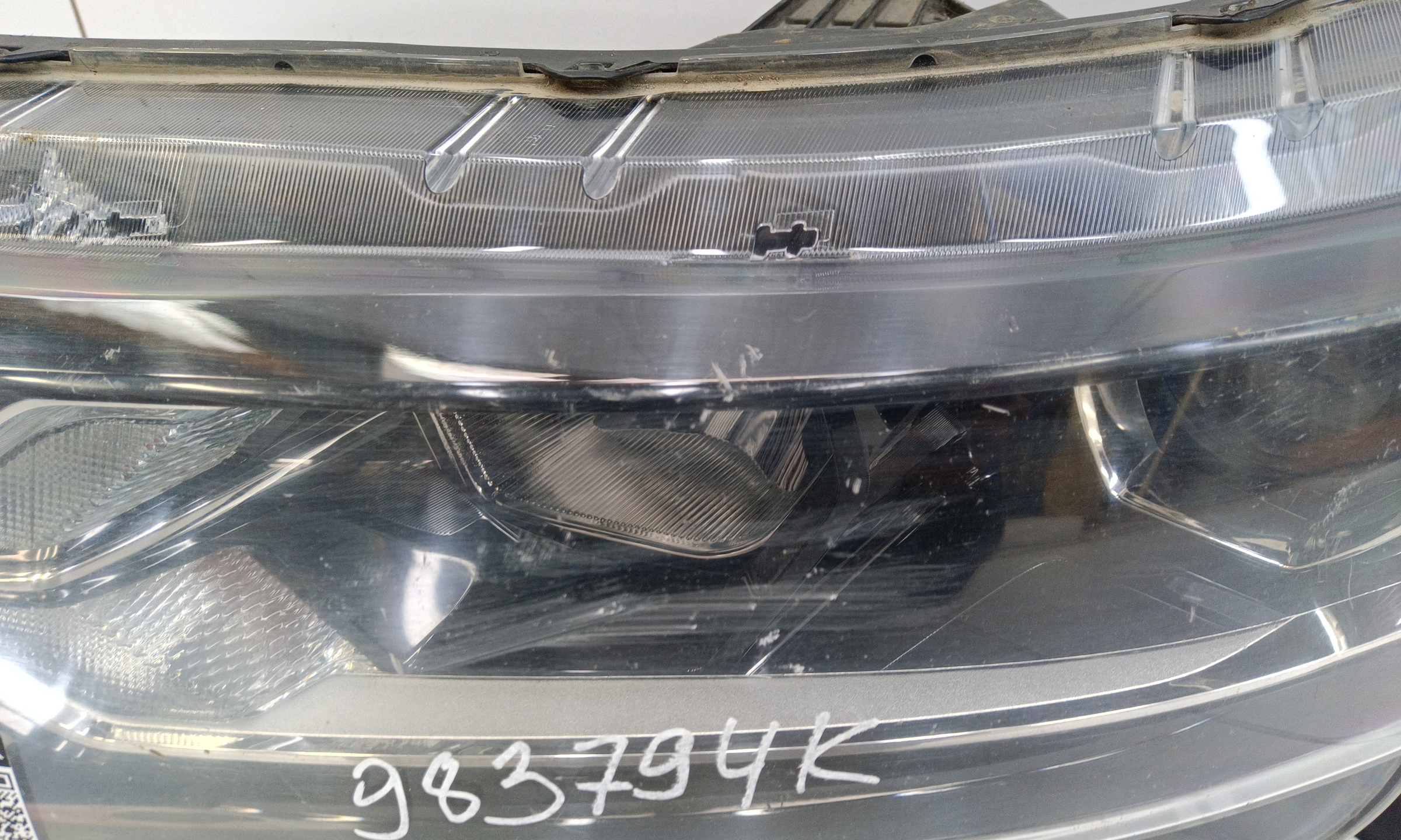 Фара передняя левая Nissan Qashqai 2 Restail галоген