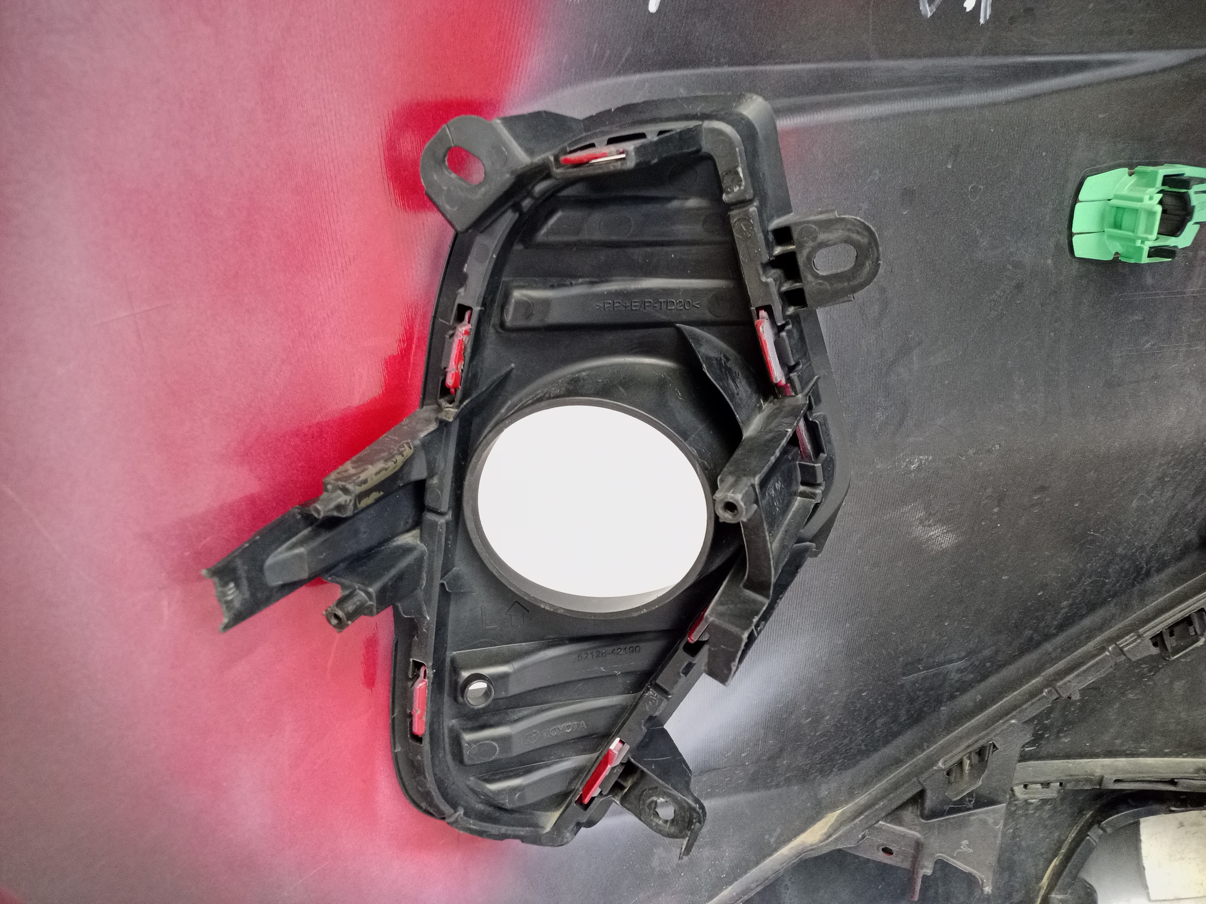 Бампер передний Toyota RAV4 XA50