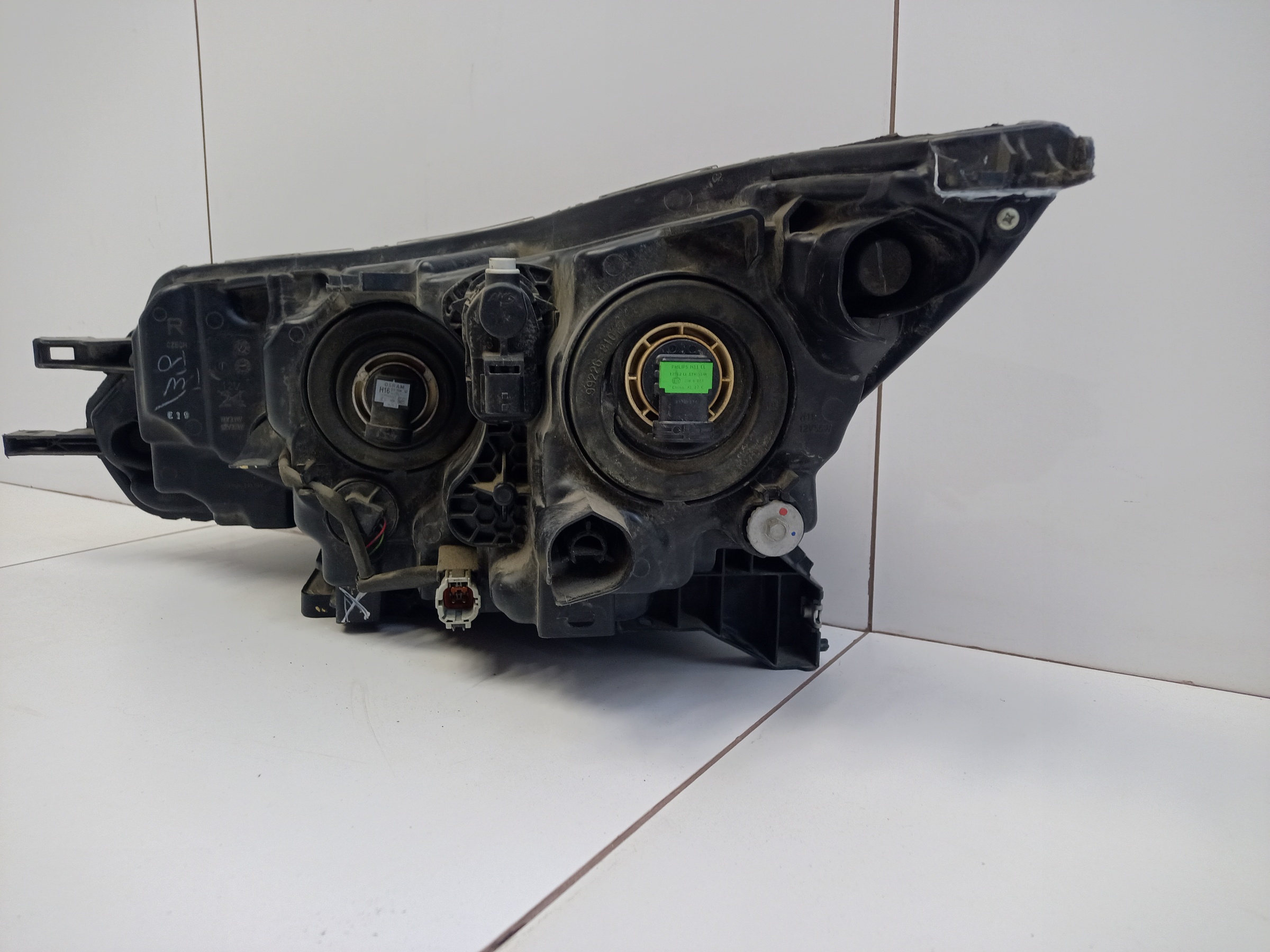 Фара передняя правая Nissan Qashqai 2 Restail галоген