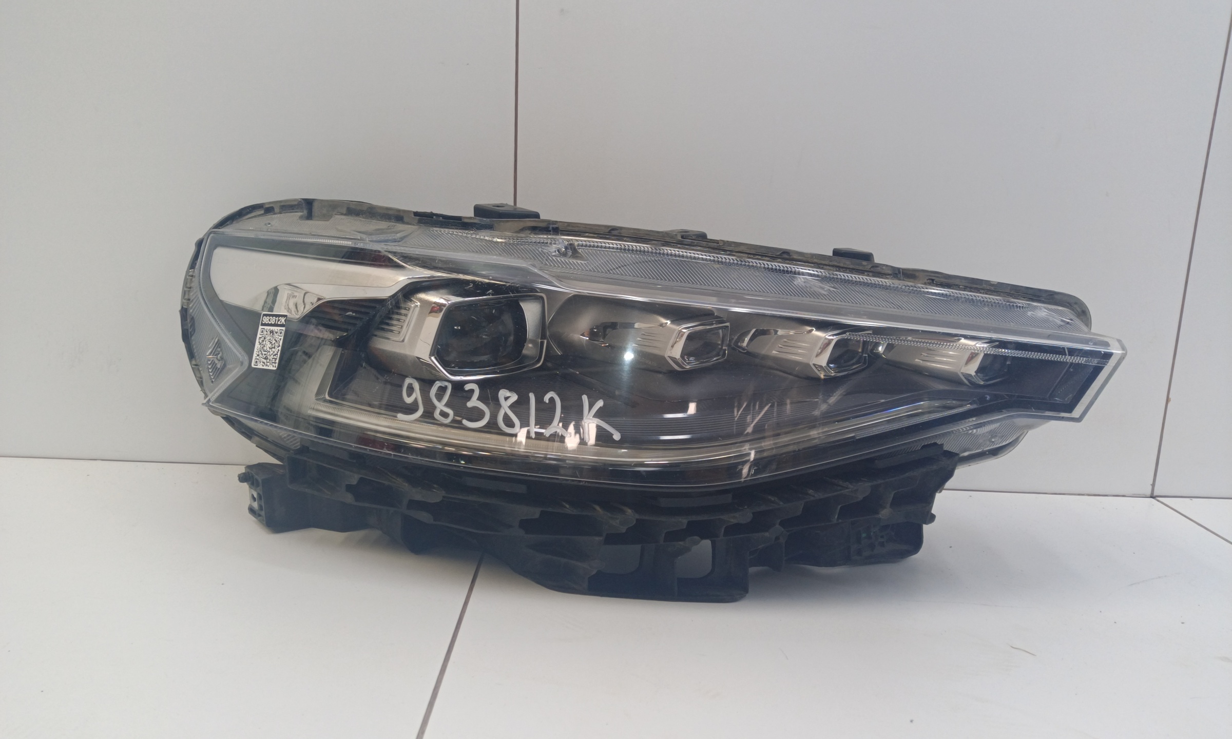 Фара передняя правая Haval F7 LED