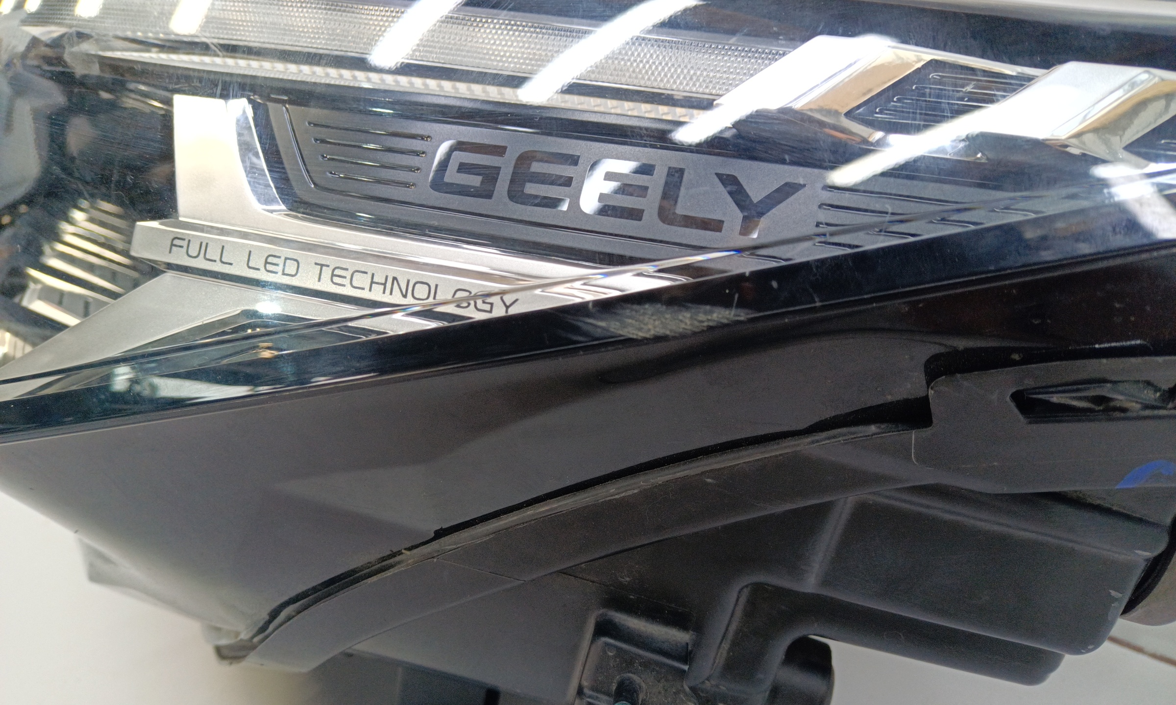 Фара передняя левая Geely Coolray Restail LED