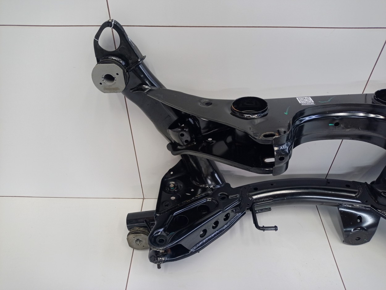 Подрамник задний Geely Monjaro