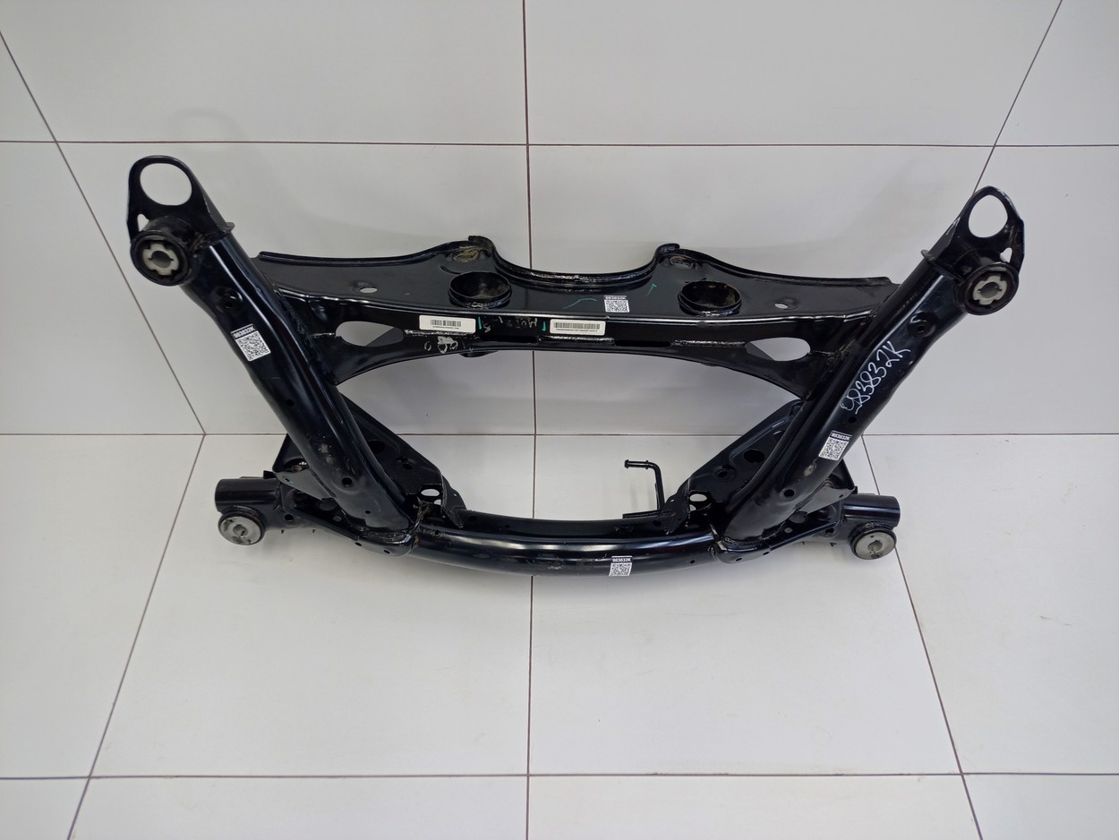 Подрамник задний Geely Monjaro