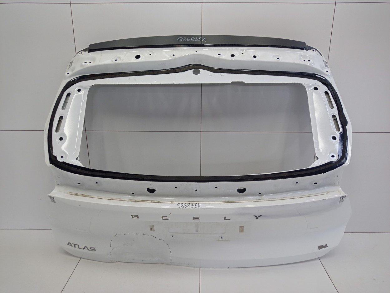 Крышка багажника Geely Atlas 2