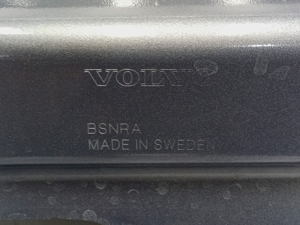 Дверь передняя правая Volvo XC60 2