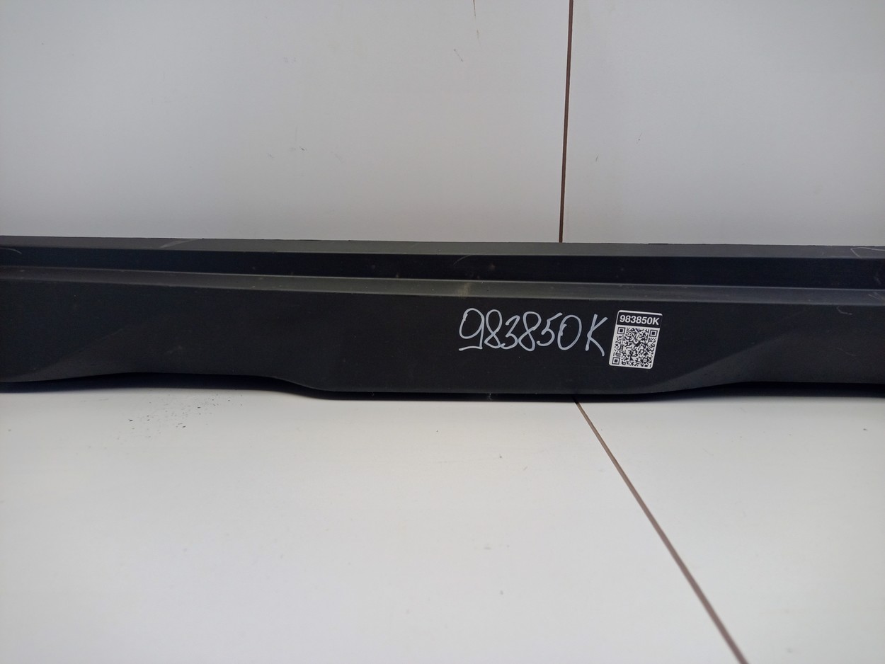 Накладка порога правого Subaru Outback 6