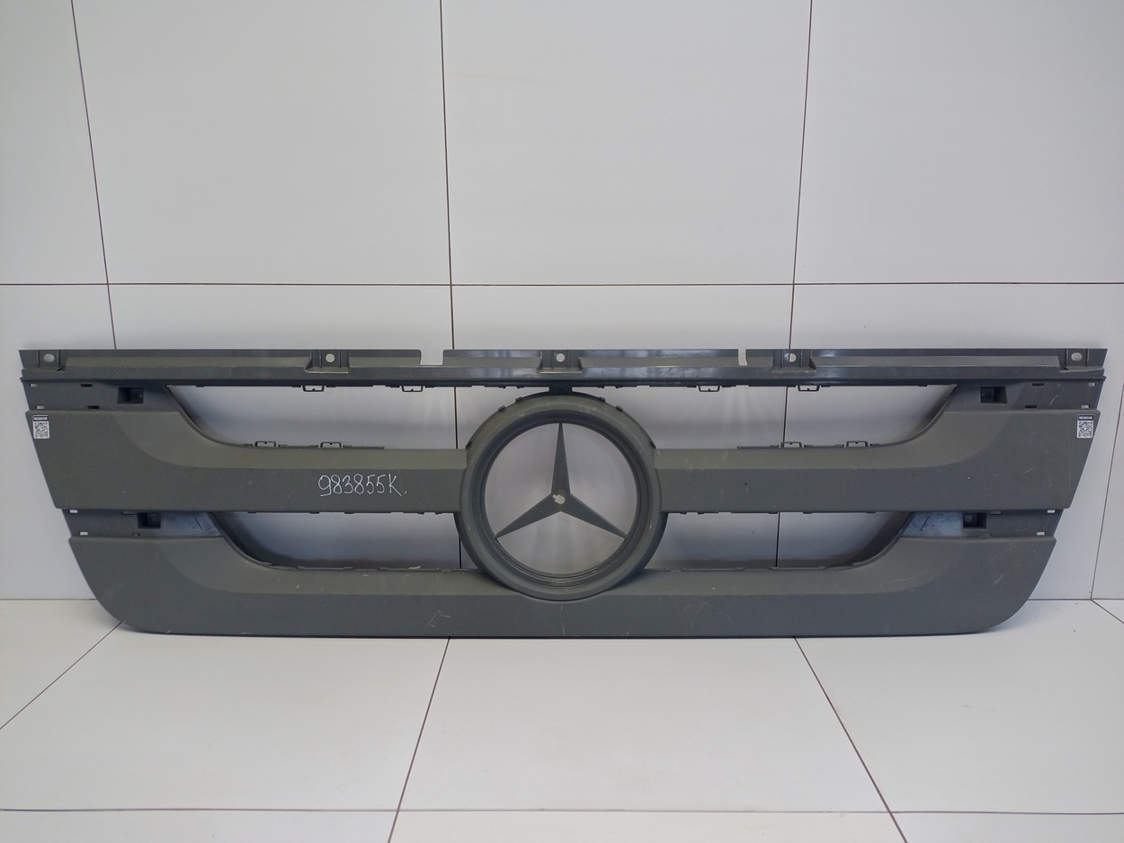 Решётка радиатора Mercedes Benz Actros 3