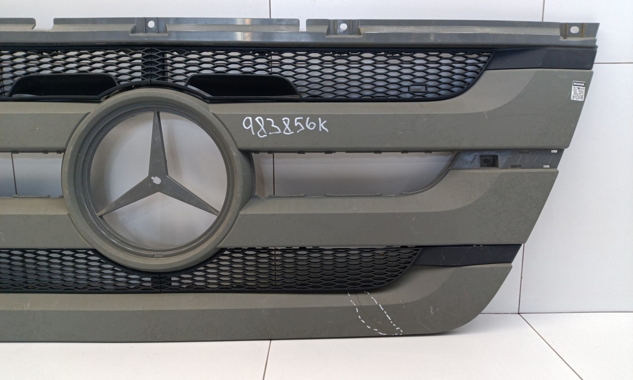 Решётка радиатора Mercedes-Benz Actros 3 (высокая кабина)