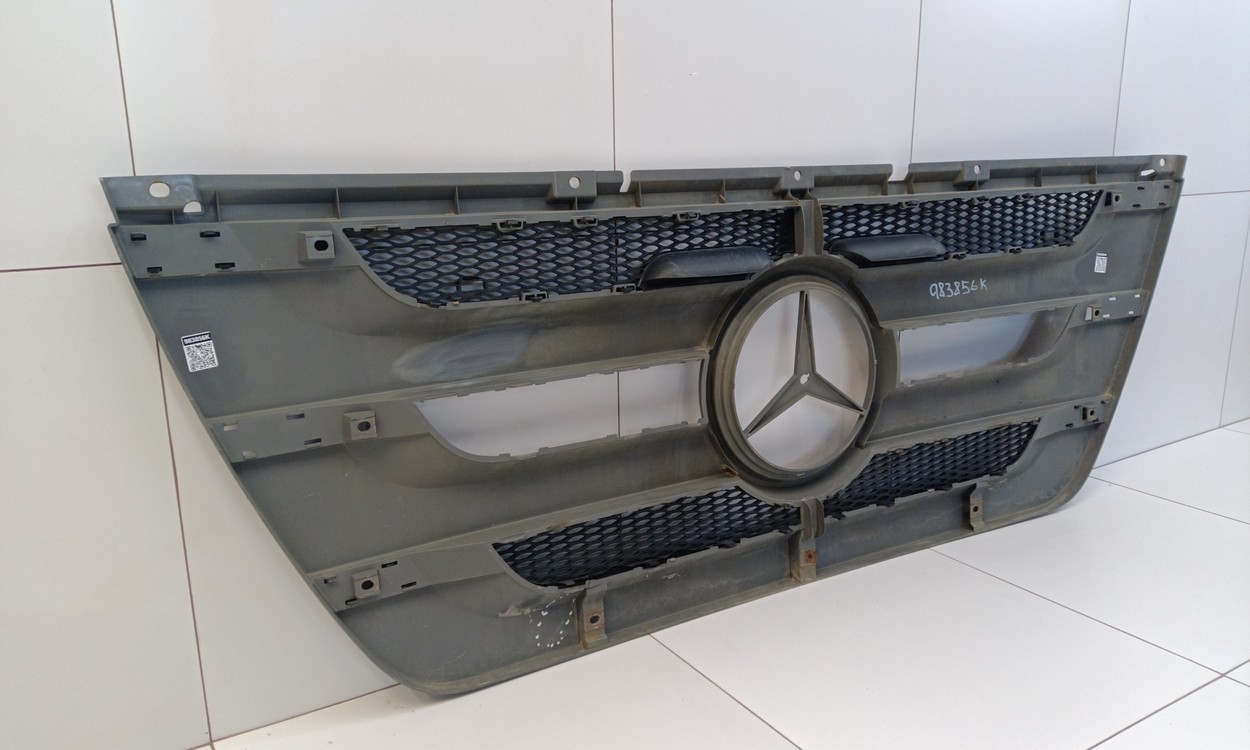 Решётка радиатора Mercedes-Benz Actros 3 (высокая кабина)