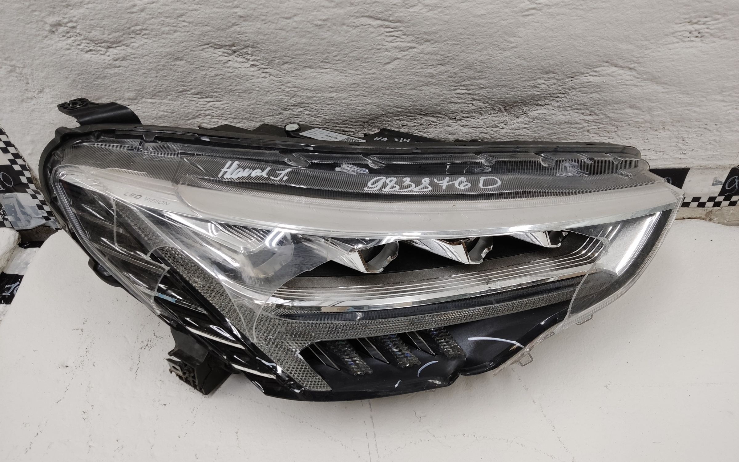 Фара передняя правая Haval Jolion LED