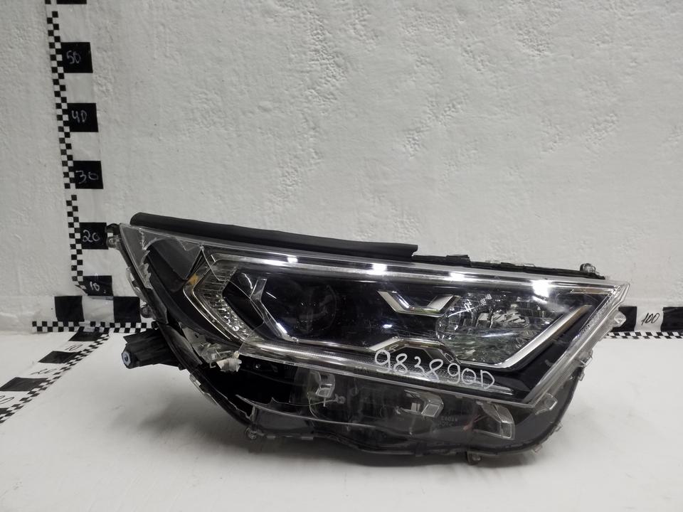 Фара передняя правая Toyota Rav4 XA50 линза LED