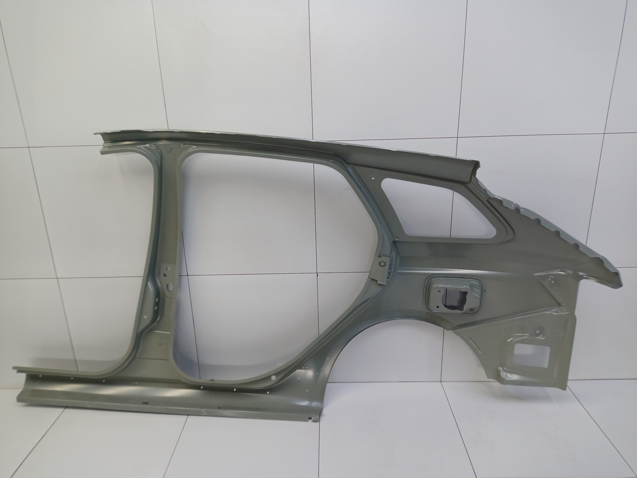 Панель кузова боковая правая Lada Vesta SW Cross