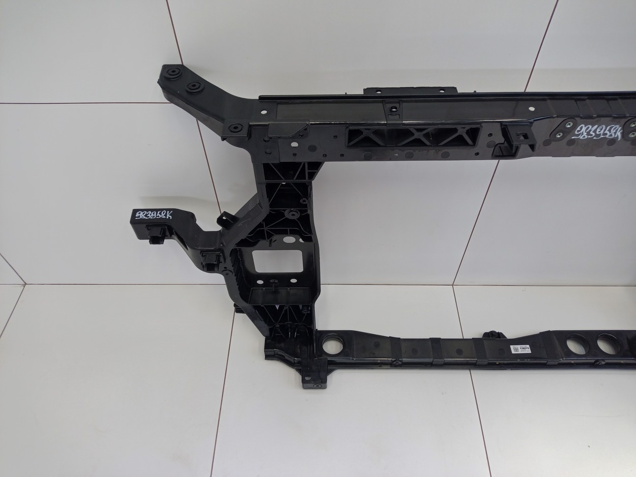 Панель передняя Hyundai Santa Fe 4 Restail