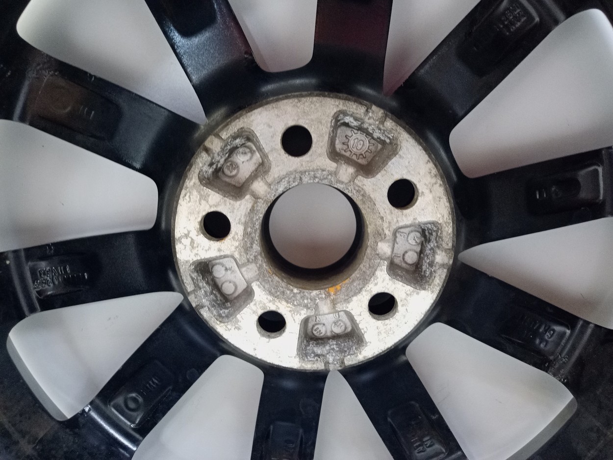 Диск колеса литой Volkswagen Polo 5 R16