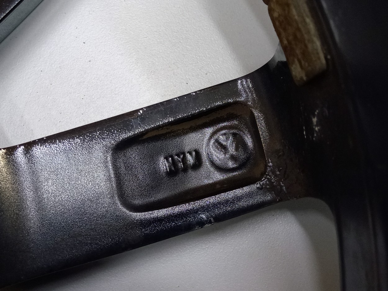Диск колеса литой Volkswagen Polo 5 R16