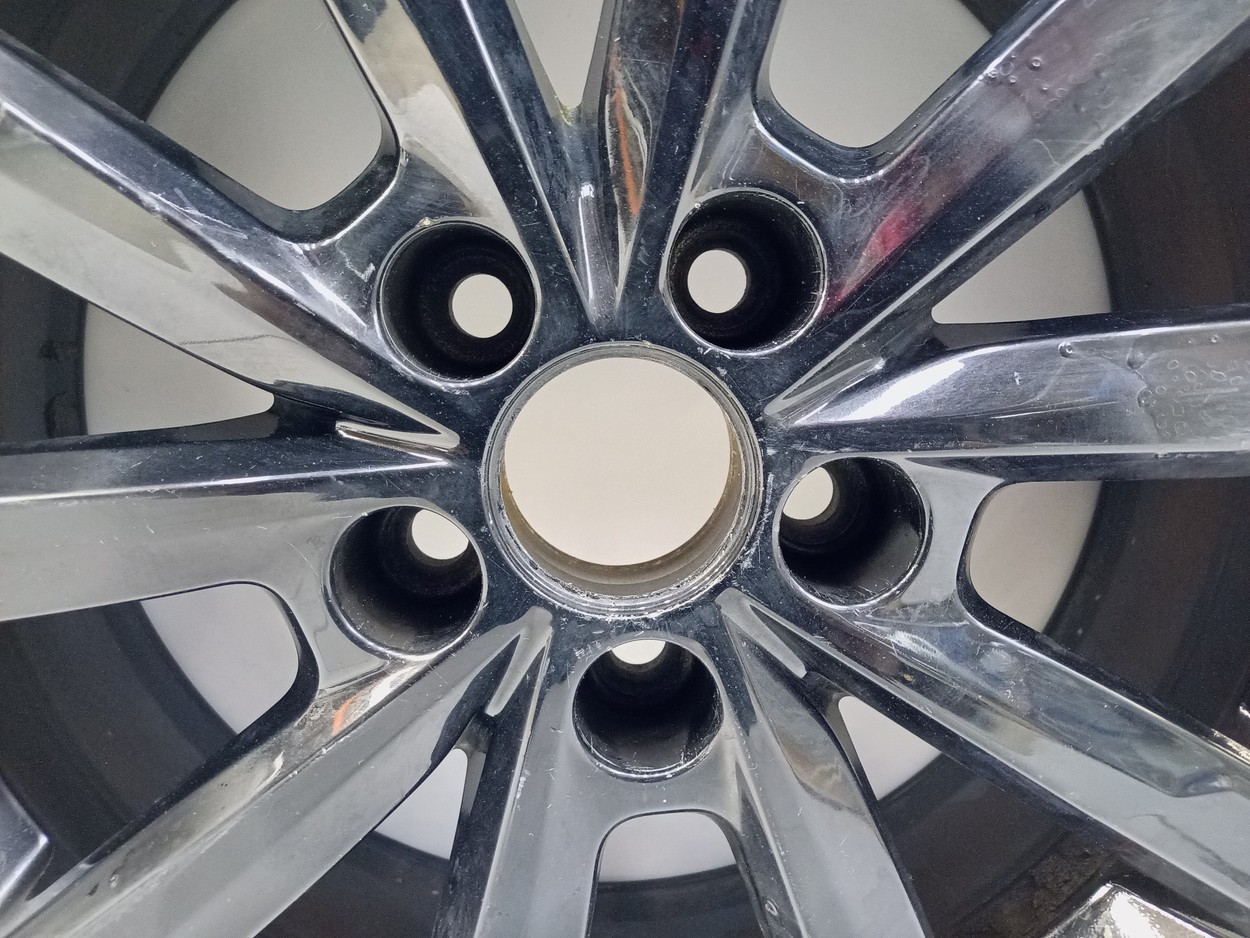 Диск колеса литой Volkswagen Polo 5 R16