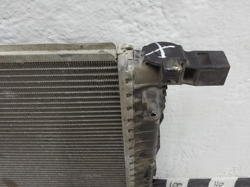 Радиатор охлаждения двигателя Renault Kaptur АКПП