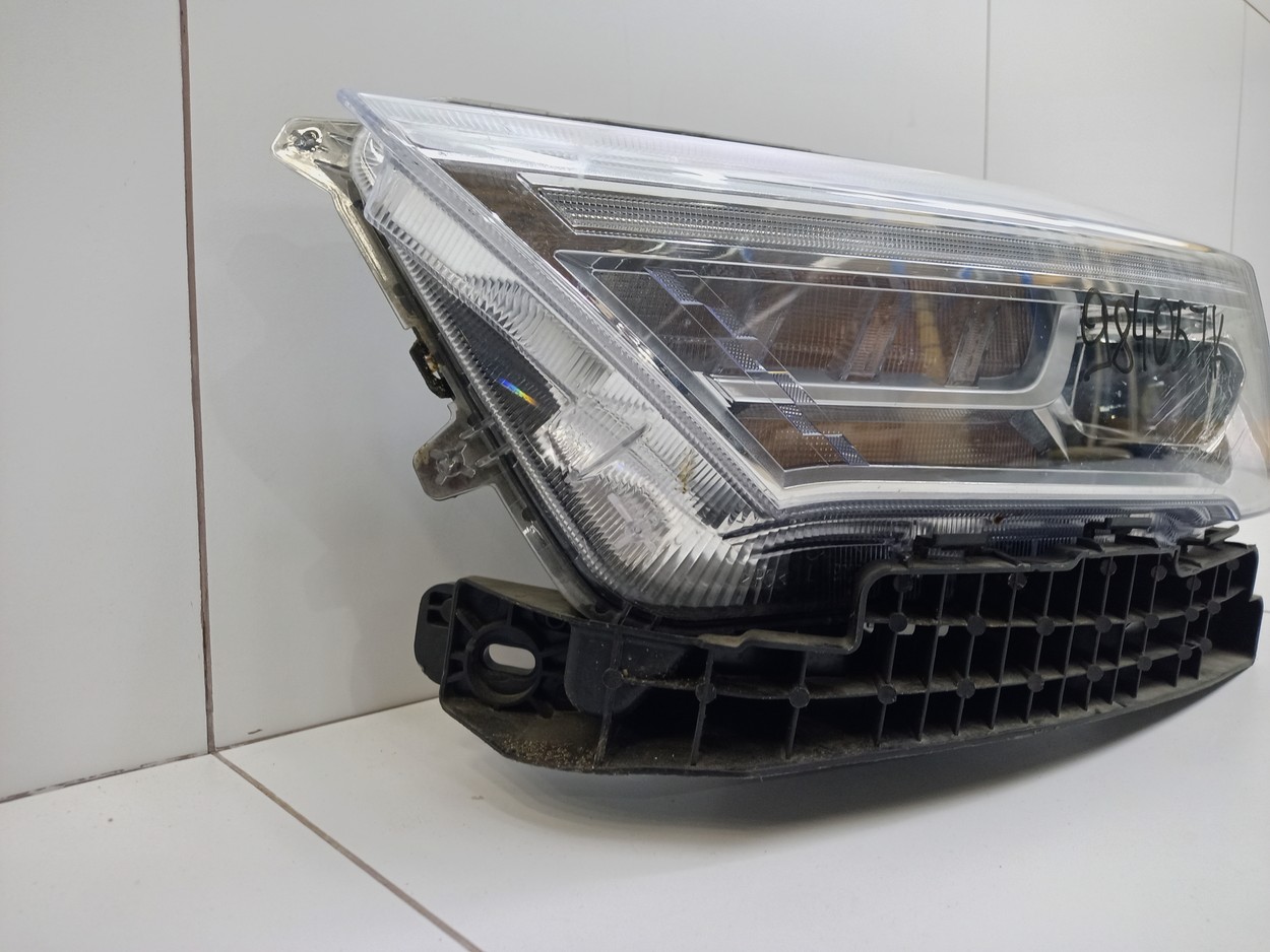 Фара передняя левая Haval M6 2 LED