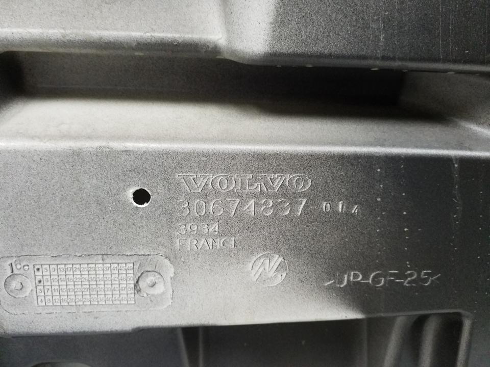 Крышка багажника Volvo XC70 2