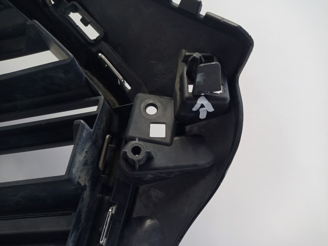 Решетка радиатора Audi A3 8V Restail S-Line