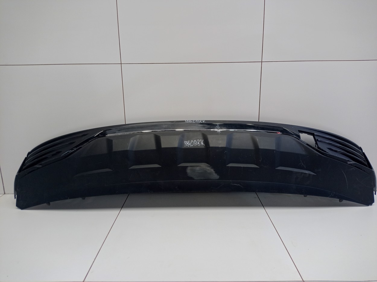 Юбка заднего бампера Geely Monjaro
