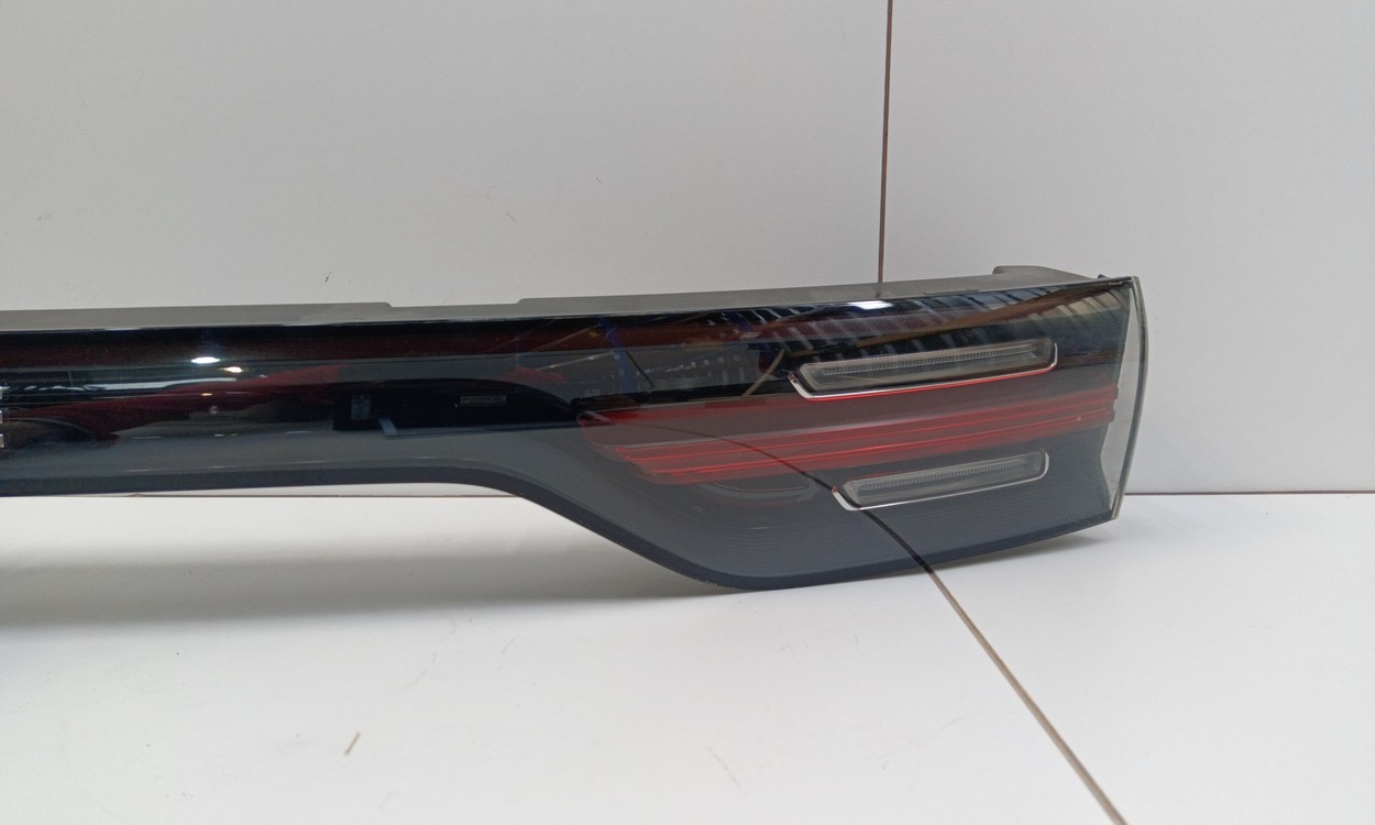 Фонарь задний центральный Porsche Cayenne 3