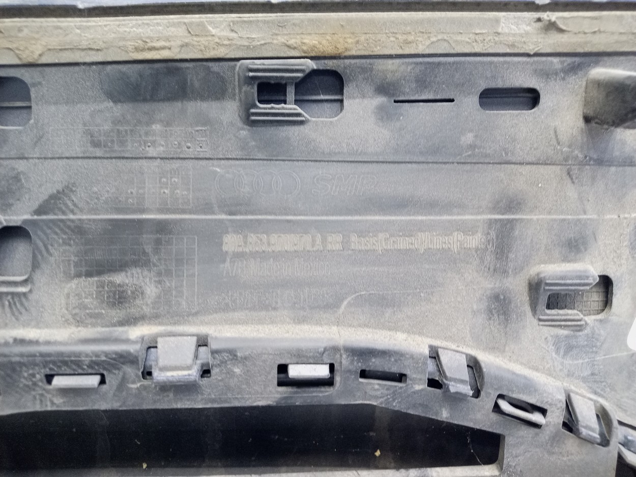 Накладка двери задней правой Audi Q5 2