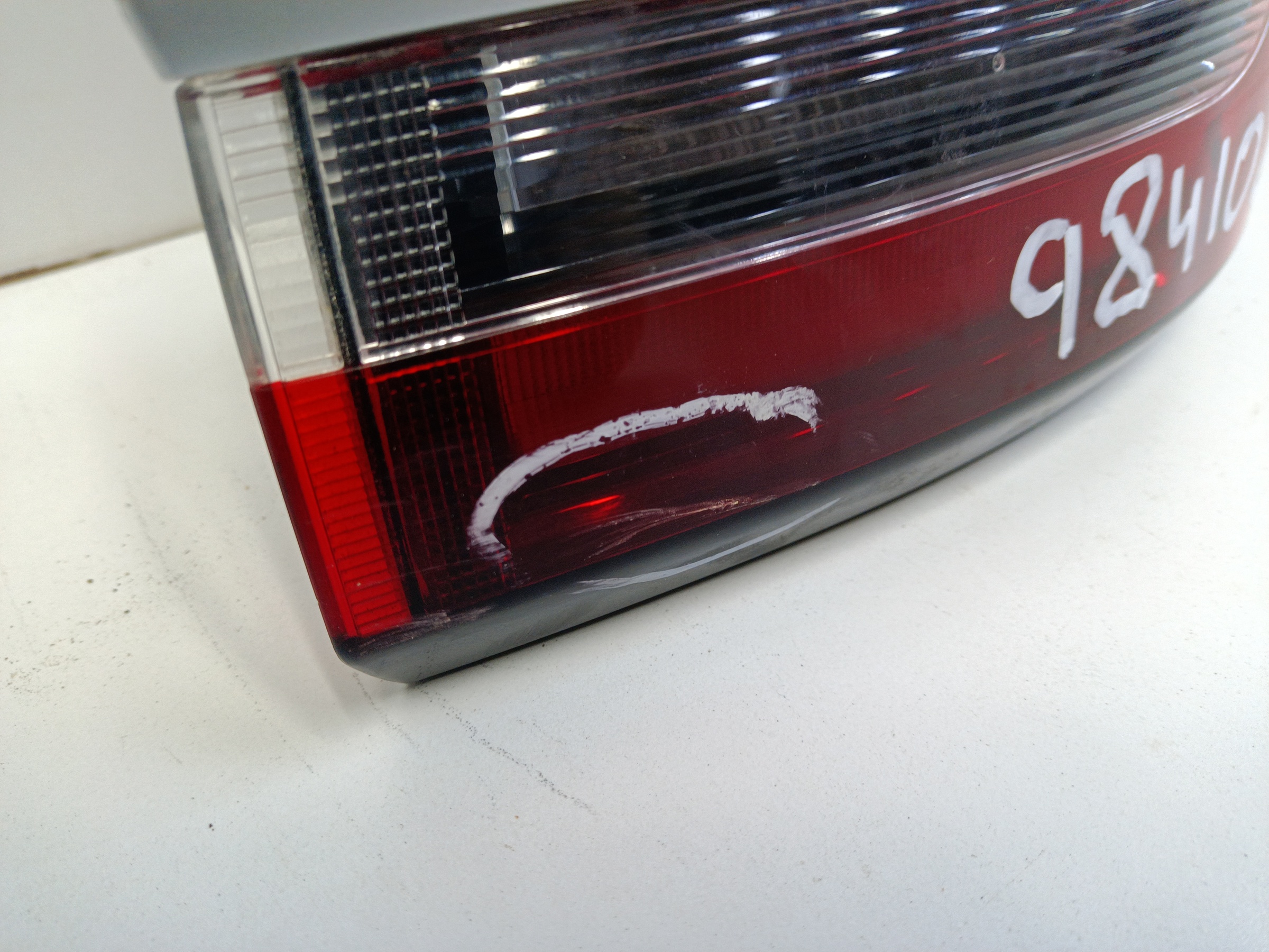 Фонарь задний правый наружный Geely Coolray LED