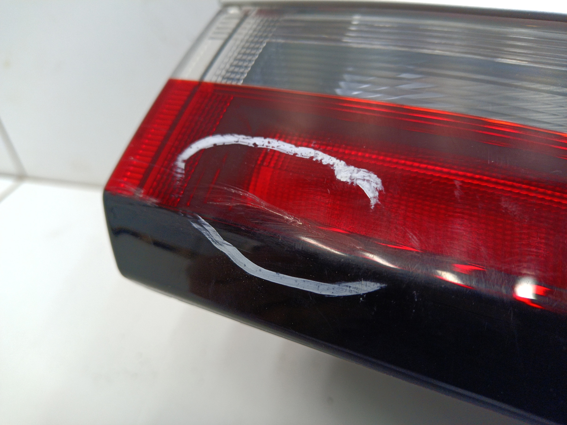 Фонарь задний правый наружный Geely Coolray LED