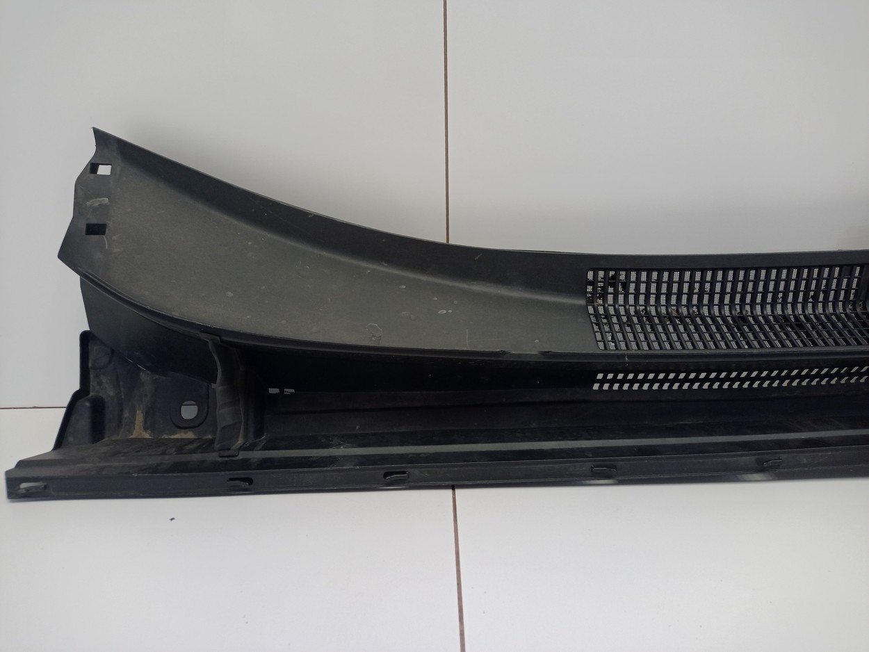 Жабо Toyota RAV4 XA50