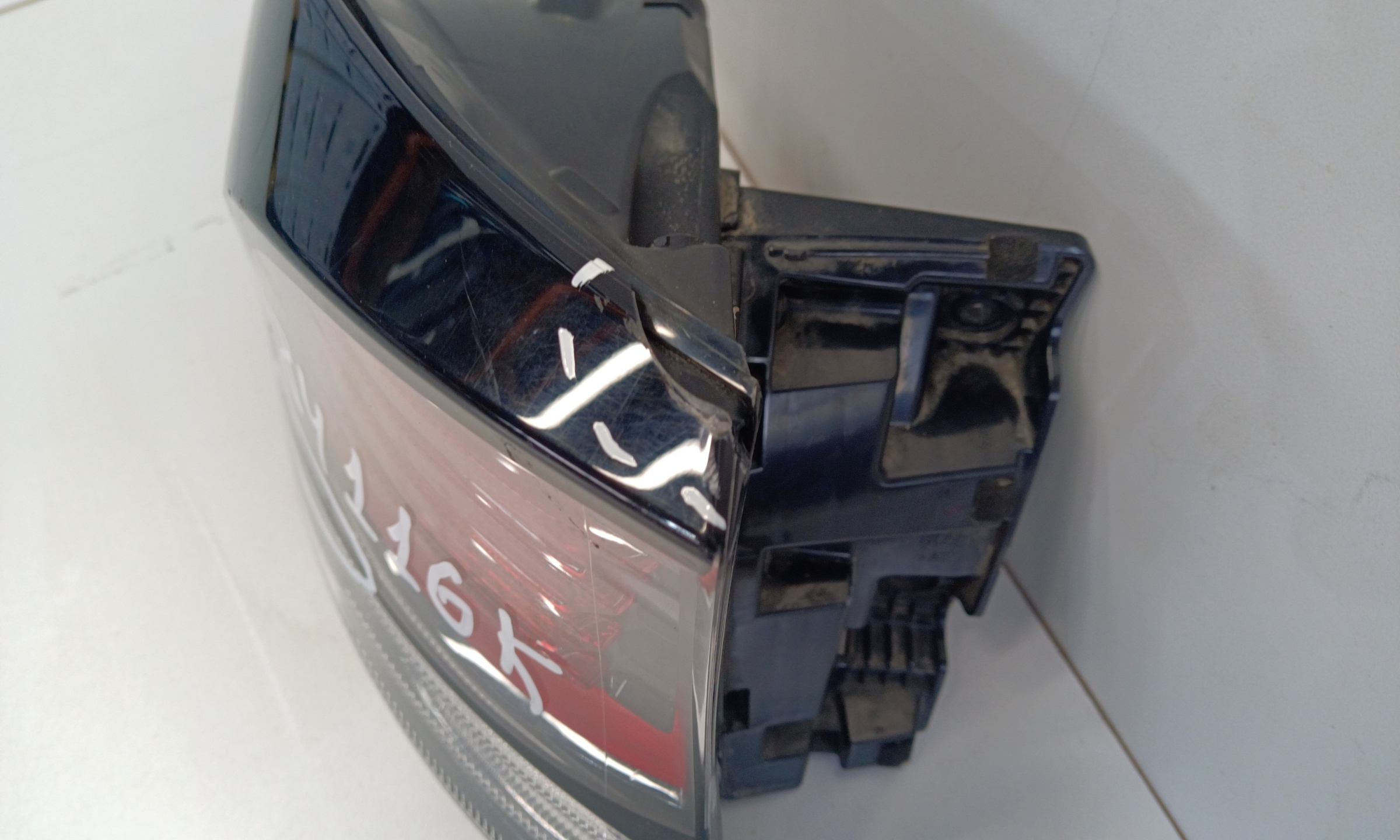 Фонарь задний наружный Kia Sportage 5