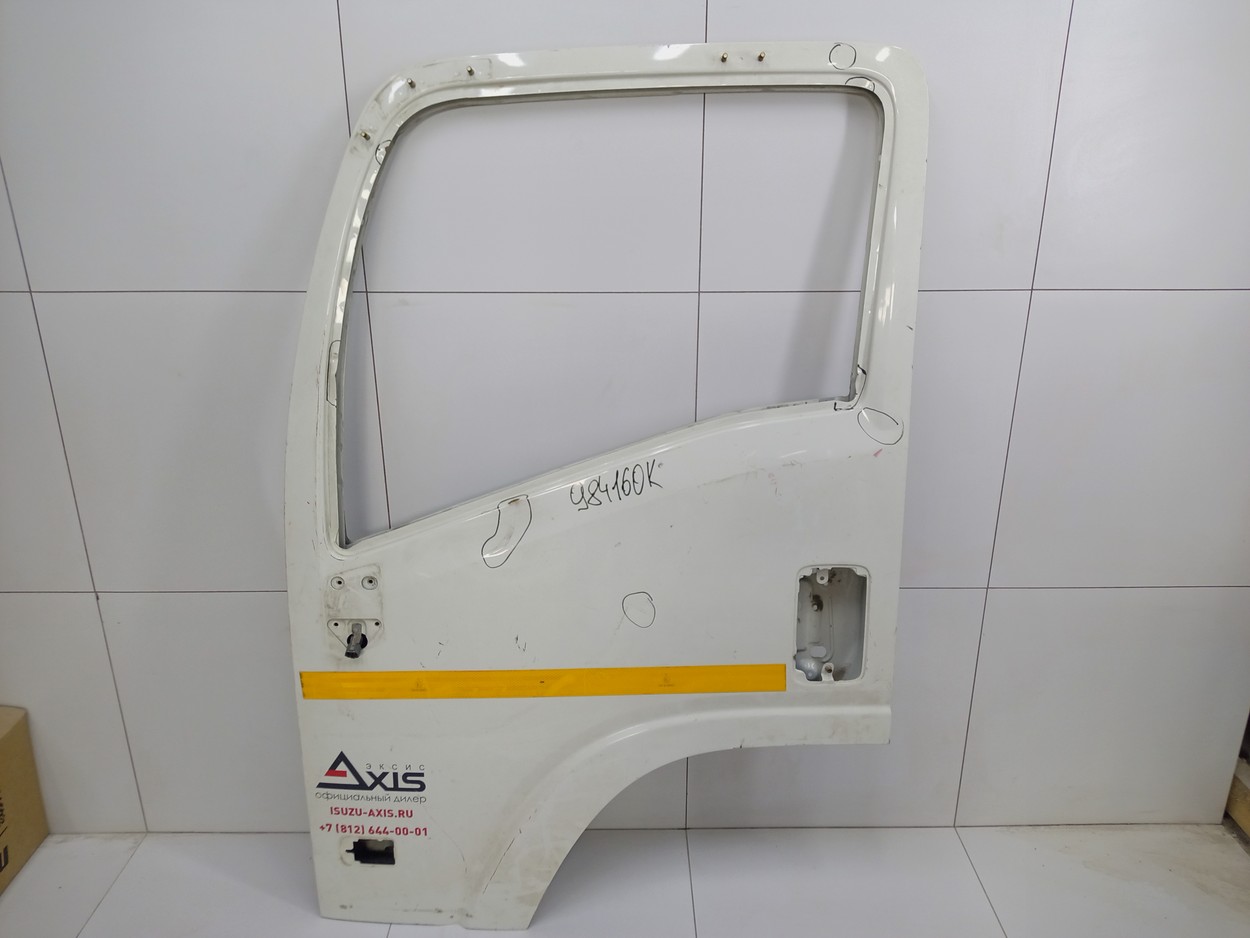Дверь левая Isuzu NQR