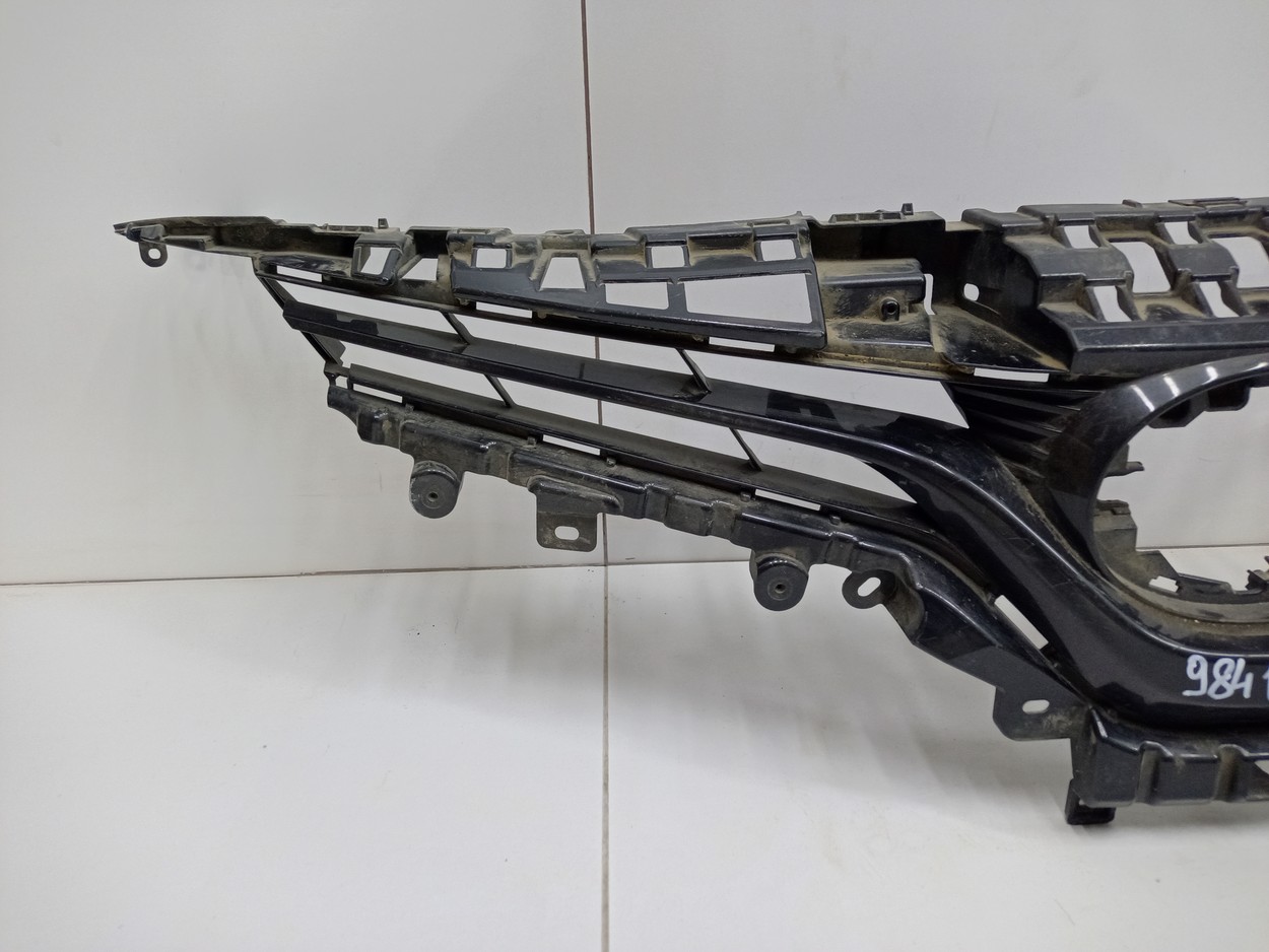 Решётка радиатора Toyota Camry V70