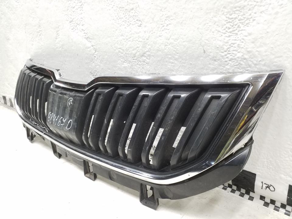 Решетка радиатора Skoda Karoq