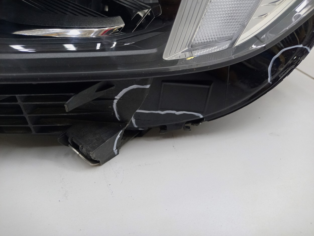 Фара передняя левая Volvo XC60 2 Restail LED