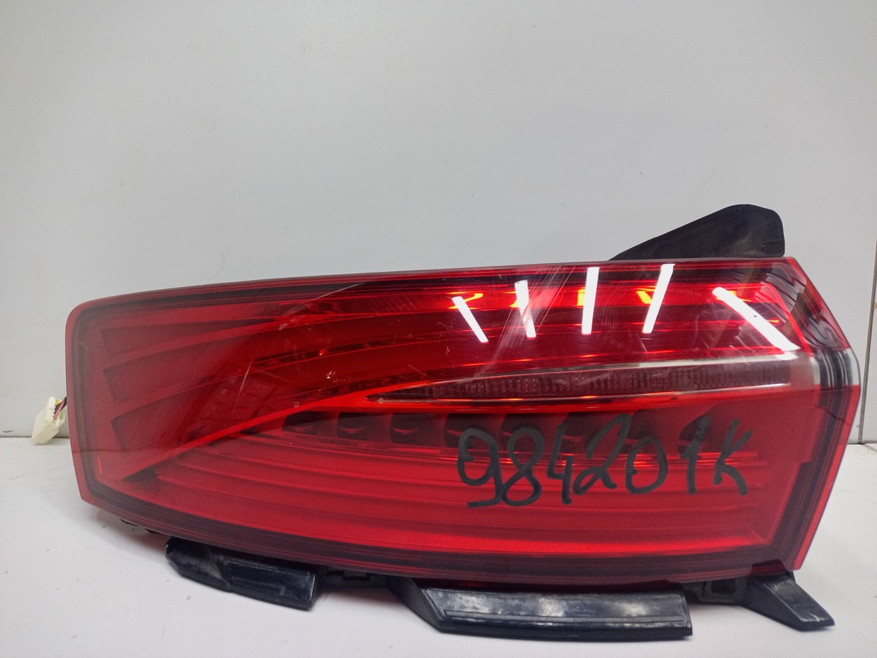 Фонарь задний левый наружный Geely Tugella 1 LED
