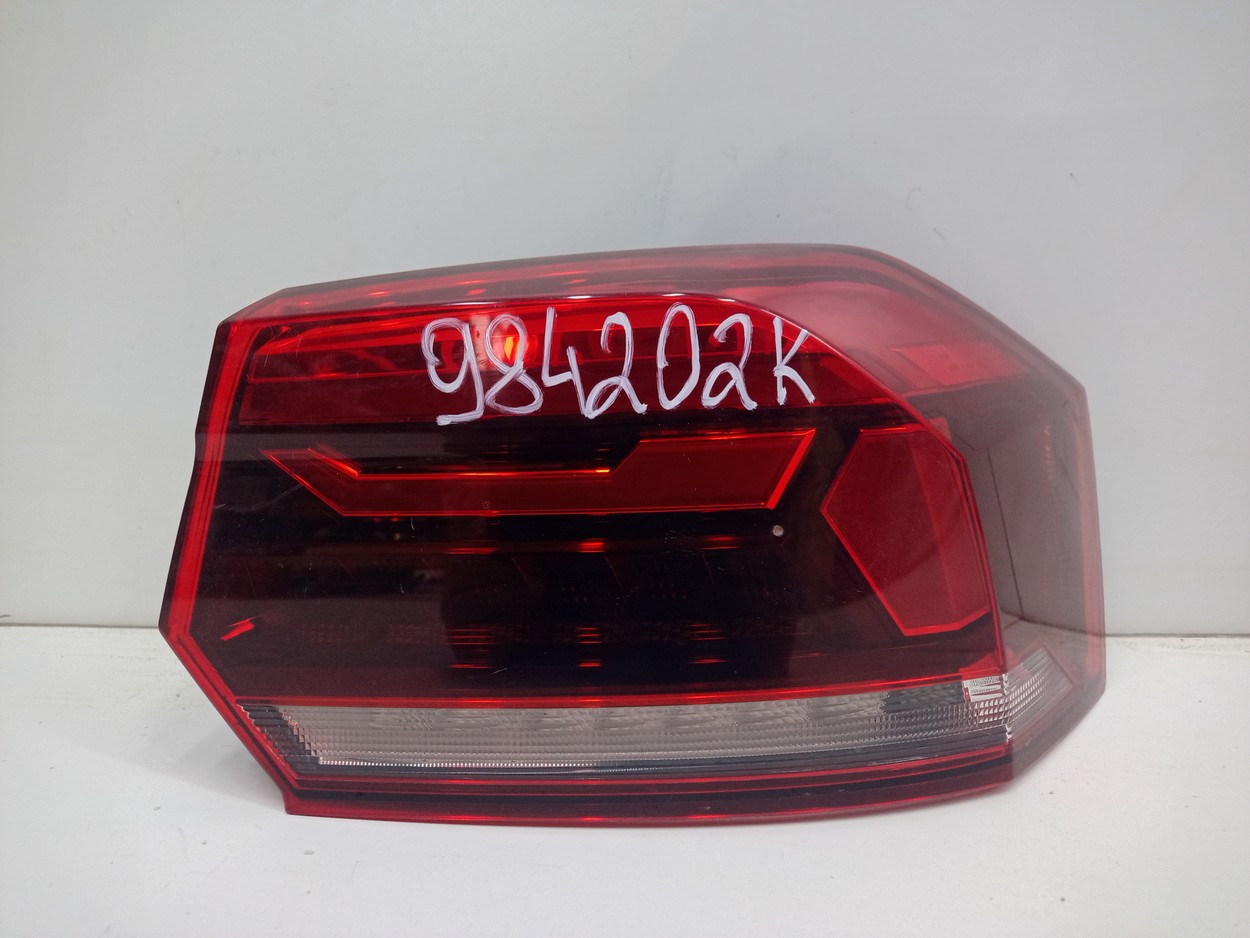 Фонарь задний правый наружный Volkswagen Polo 6 Liftback LED