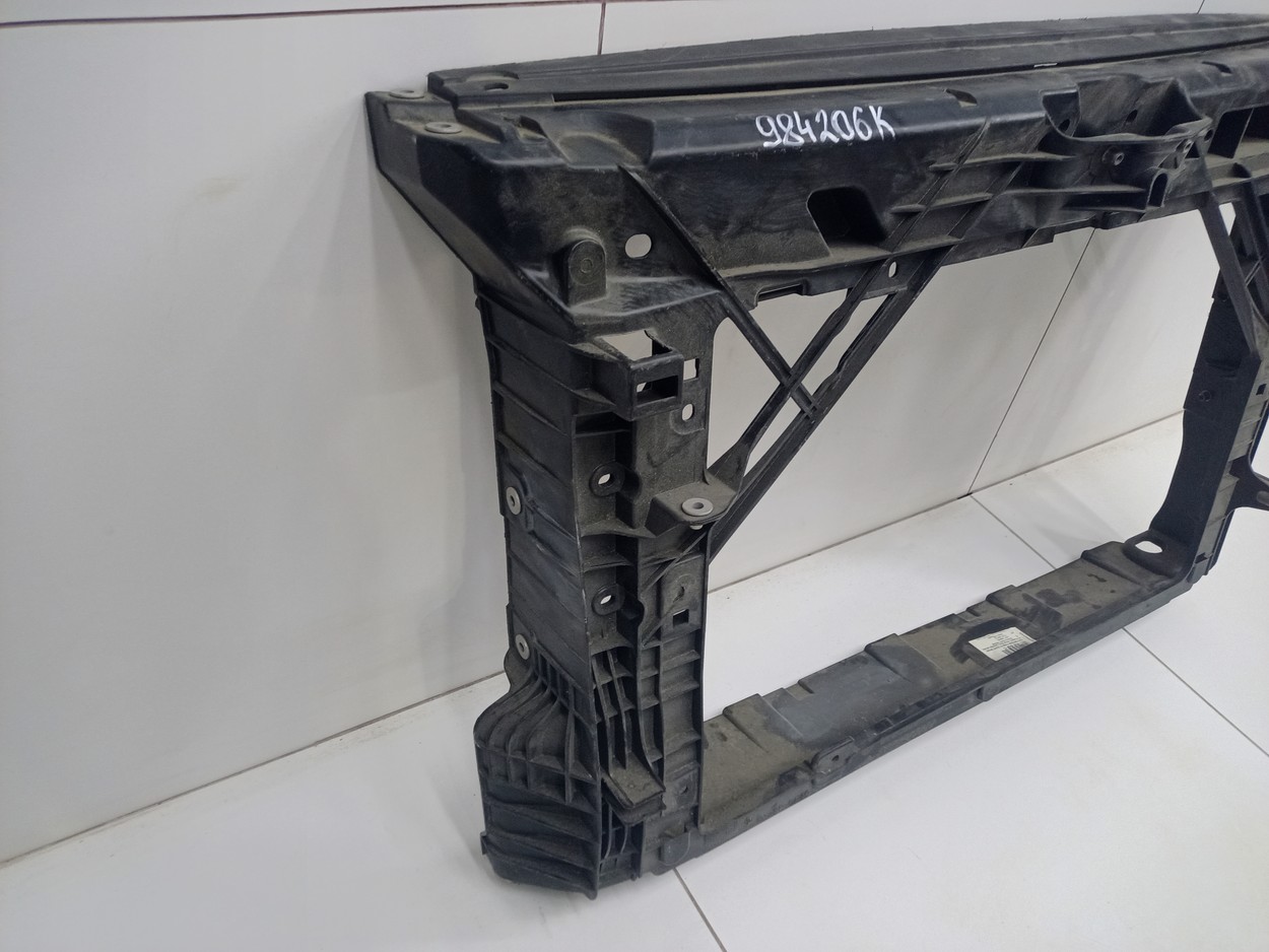 Панель передняя Skoda Rapid 1