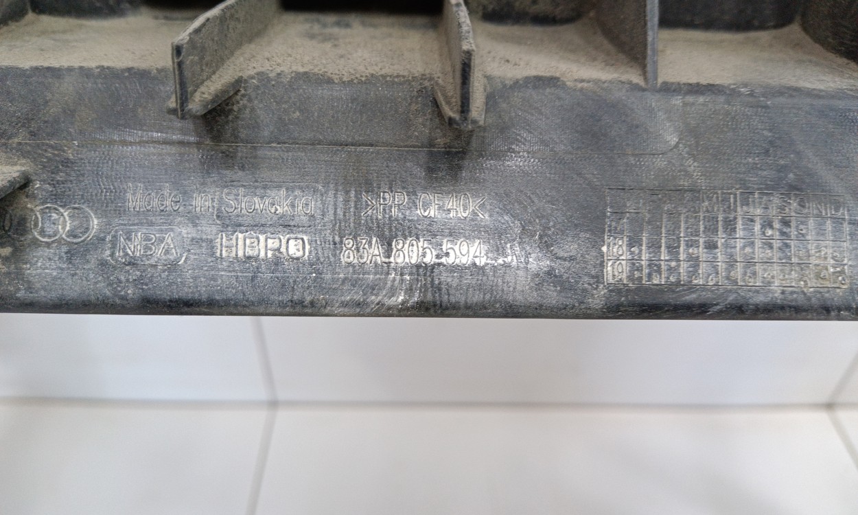 Панель передняя Audi Q3 2
