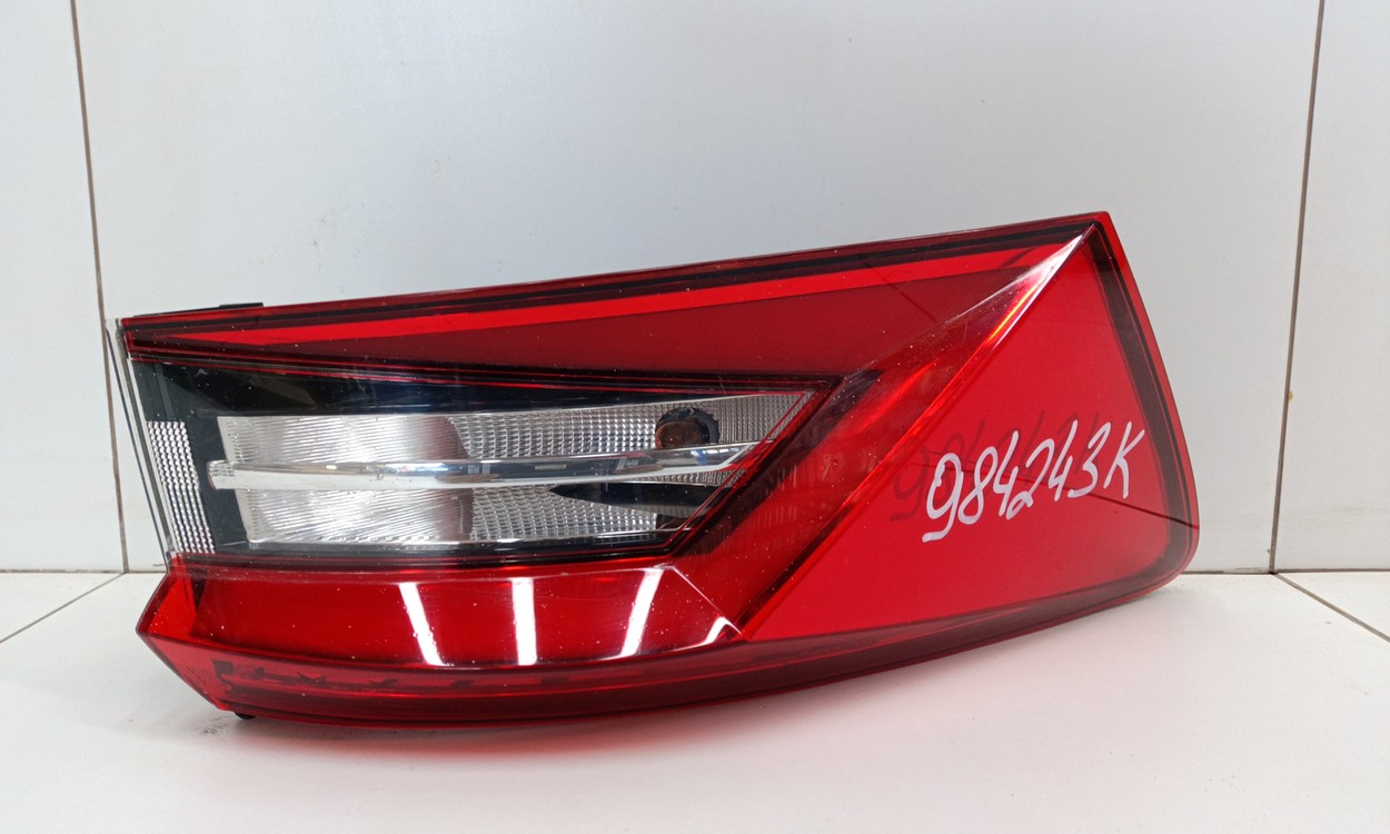 Фонарь задний левый наружный Skoda Kodiaq LED