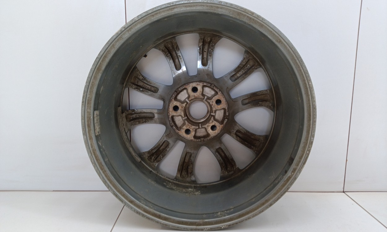 Диск колеса литой Nissan Juke R17