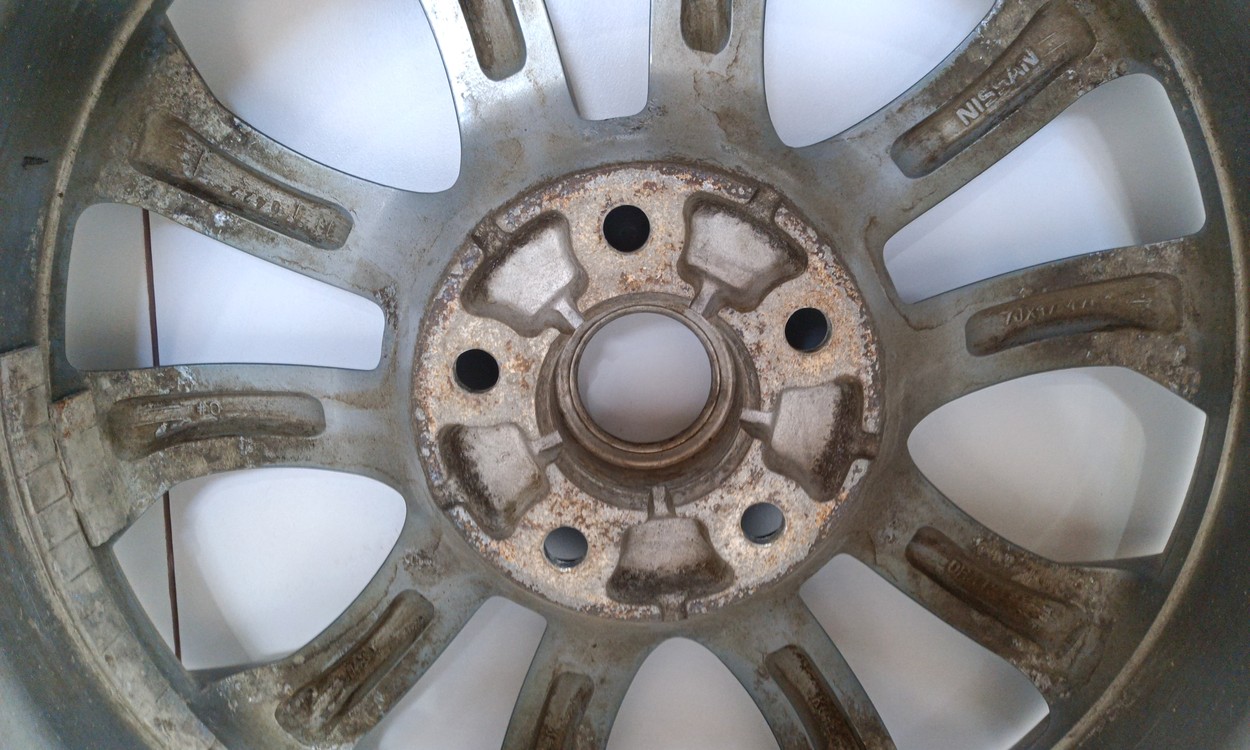 Диск колеса литой Nissan Juke R17