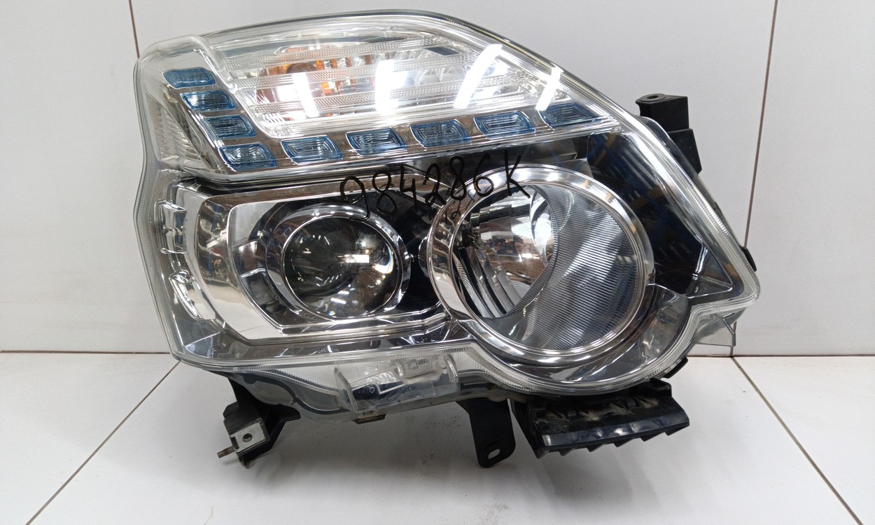 Фара передняя правая Nissan X-Trail T31 Restail галоген ДХО