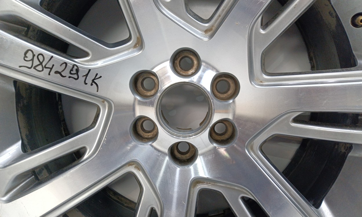 Диск колеса литой Cadillac Escalade 4 R22