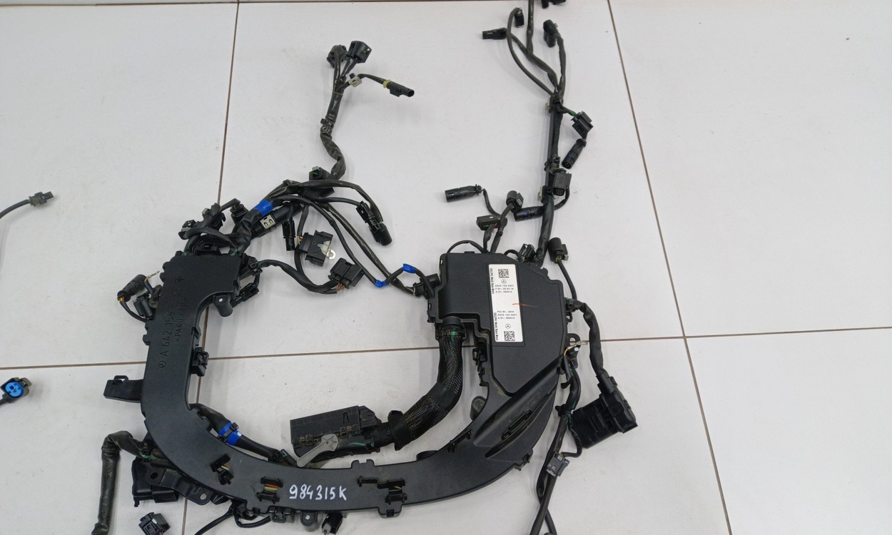 Проводка моторного отсека Mercedes Benz GL-Klasse X166