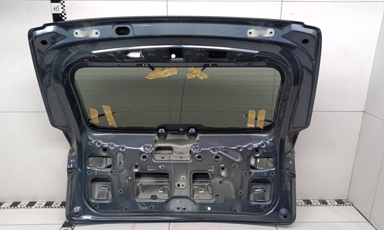 Крышка багажника Geely Monjaro