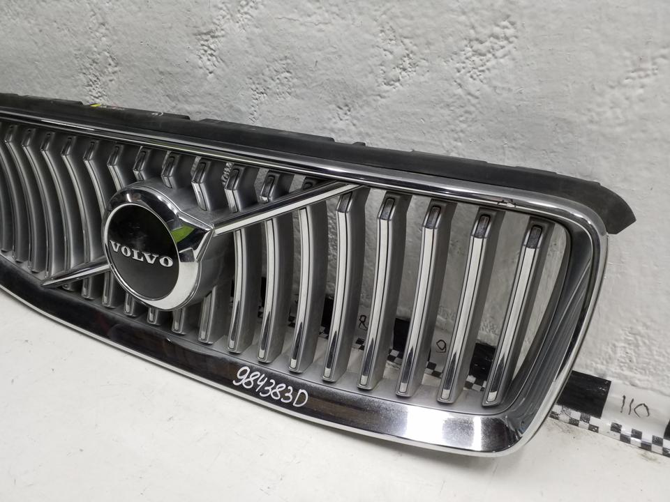 Решётка радиатора Volvo XC90 2 Restail