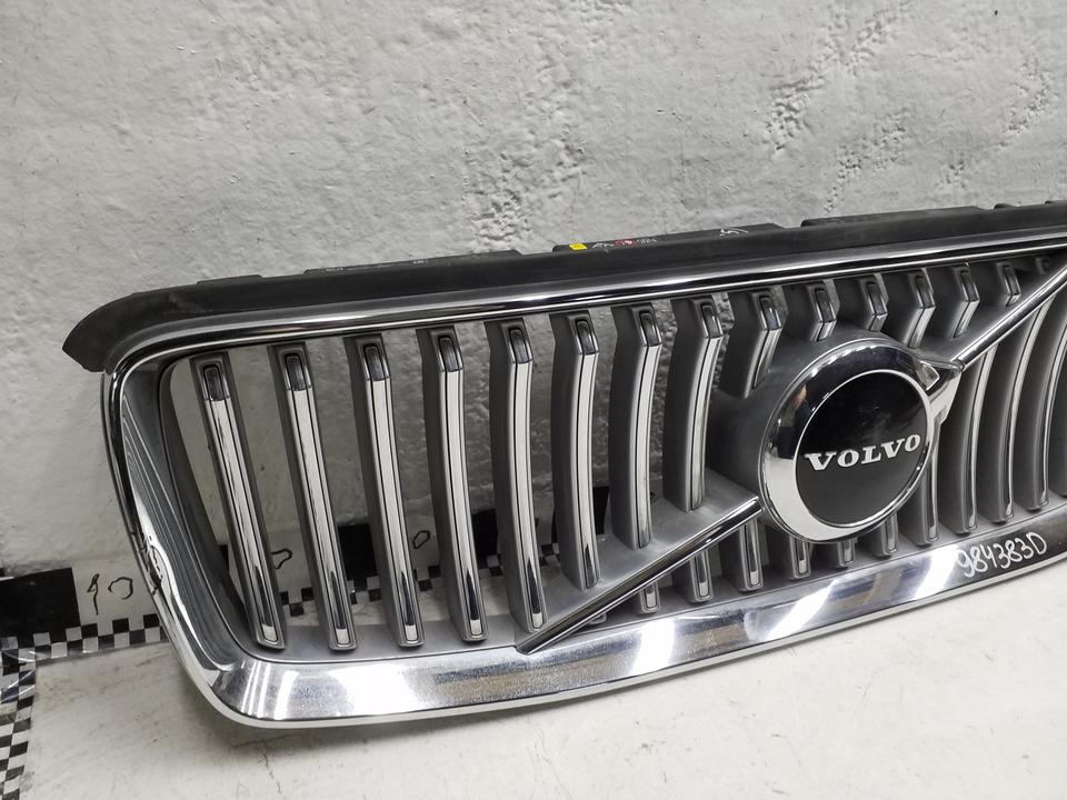 Решётка радиатора Volvo XC90 2 Restail
